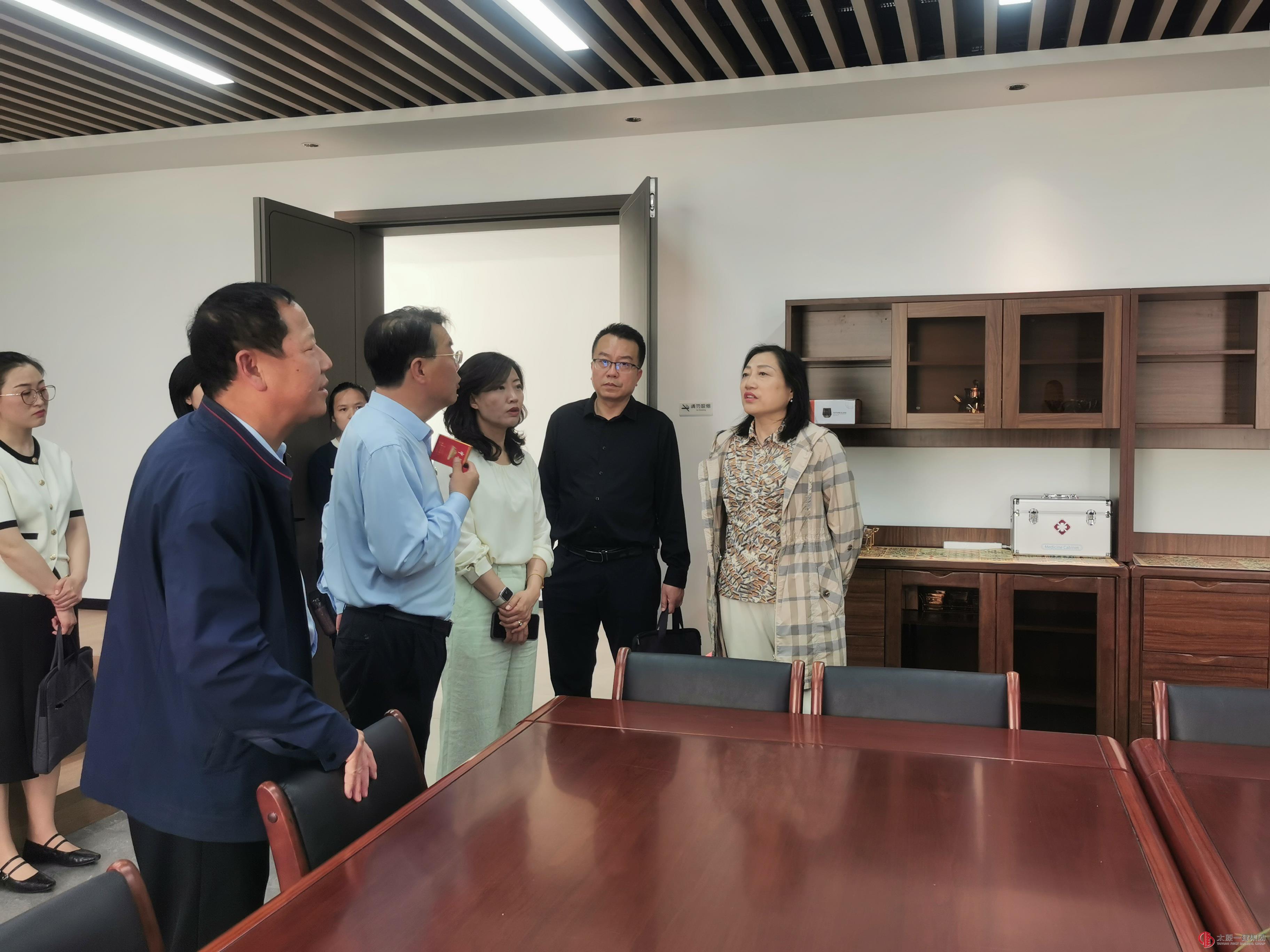 市委意識形態專項檢查組蒞臨太原一建調研指導工作